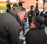 Gobierno entrega 8,2 Tn de ayuda a 320 familias afectadas por los explosivos en Viacha