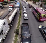 Gobierno califica de parcial paro del transporte, conflicto en Santa Cruz en manos de municipio