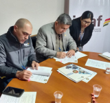 VLCC y INIAF acuerda fortalecer la lucha contra el contrabando de semillas