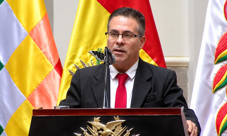 Fiscal General del Estado a.i., José Armando Urioste Viera fue posesionado por el presidente de la ALP