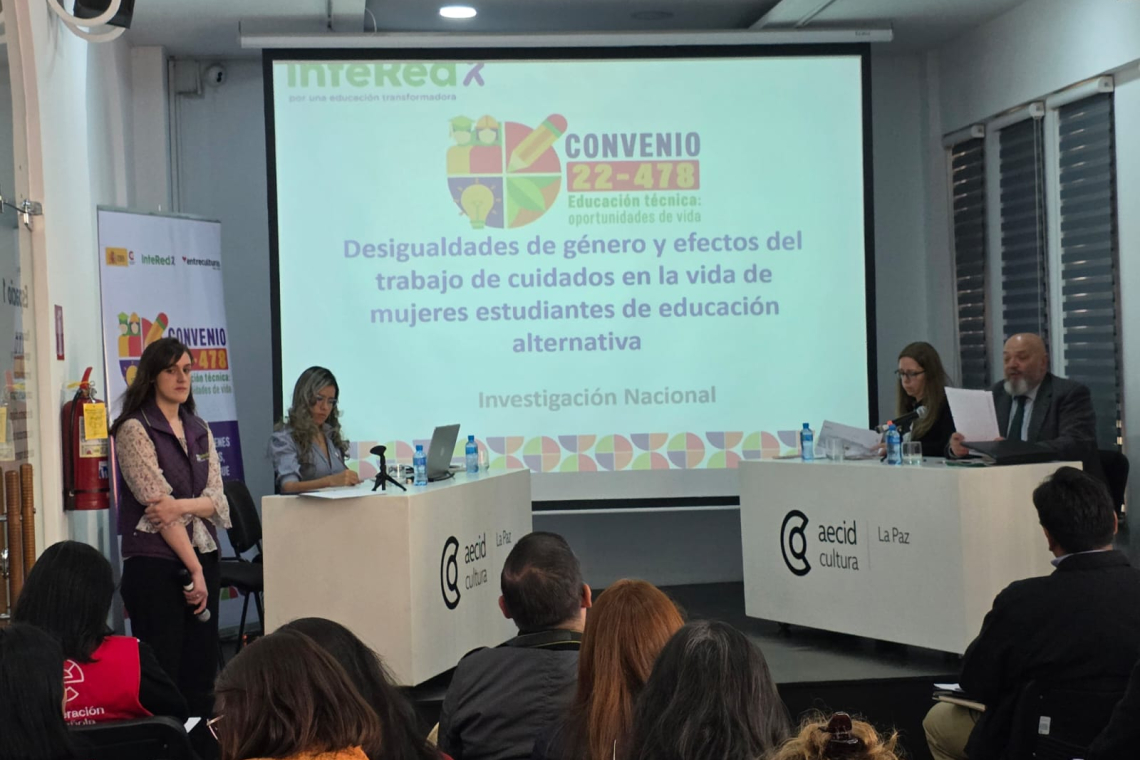 Las tareas de cuidado siguen siendo una barrera para miles de mujeres que estudian educación técnica en Bolivia