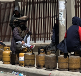 Alcalde anuncia decomiso de garrafas y procesos penales contra especuladores de GLP en Oruro