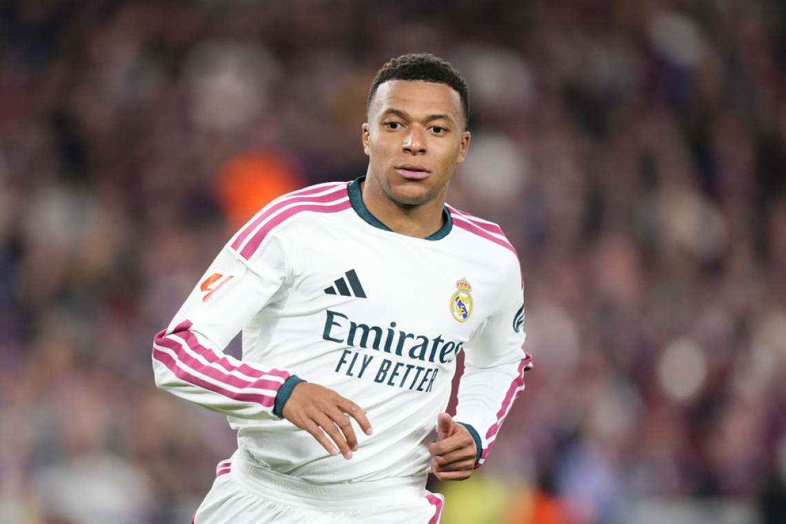  Mbappé se disculpa ante China tras la polémica por un meme de Mao Zedong 