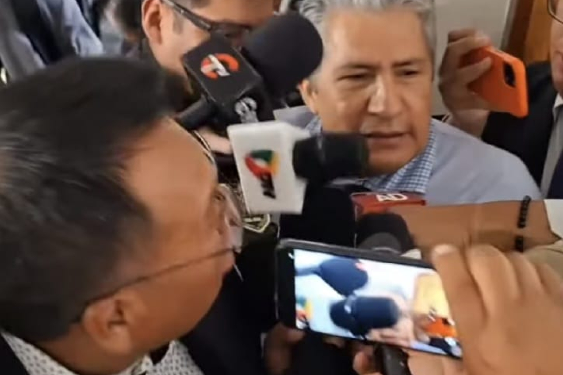 Exministro Edmundo Novillo en celdas a la espera de su audiencia cautelar en caso radares